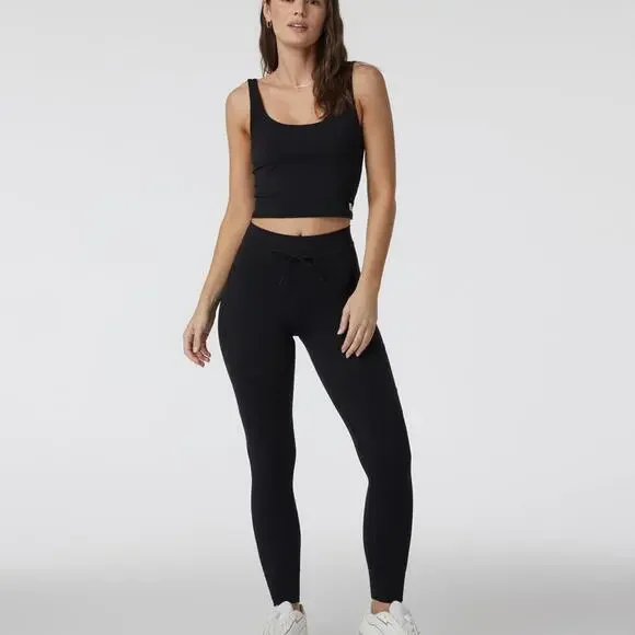 New Vuori Daily Crop Black Tank Top Women’s Small - Picture 3 of 9